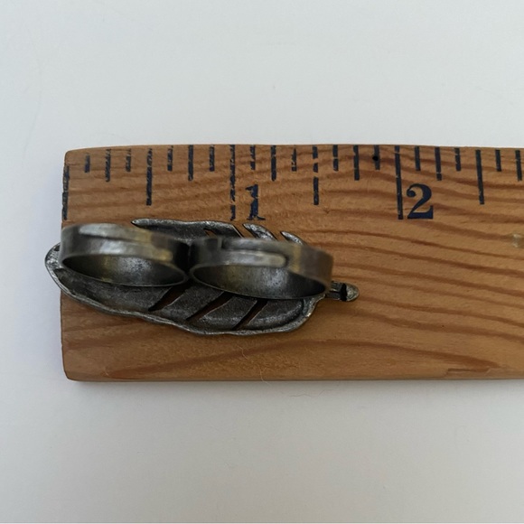 Metal Antique look Leaf Two Finger Crystal Open/Adj. Cuff Ring - Picture 8 of 10